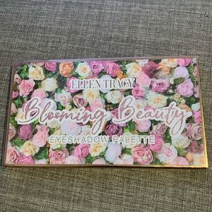 Ellen Tracy Blooming Beauty Eyeshadow palette